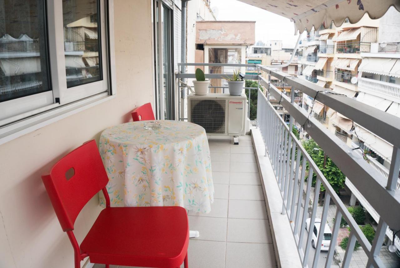 Modern Cozy Apartment In Kalamaria מראה חיצוני תמונה